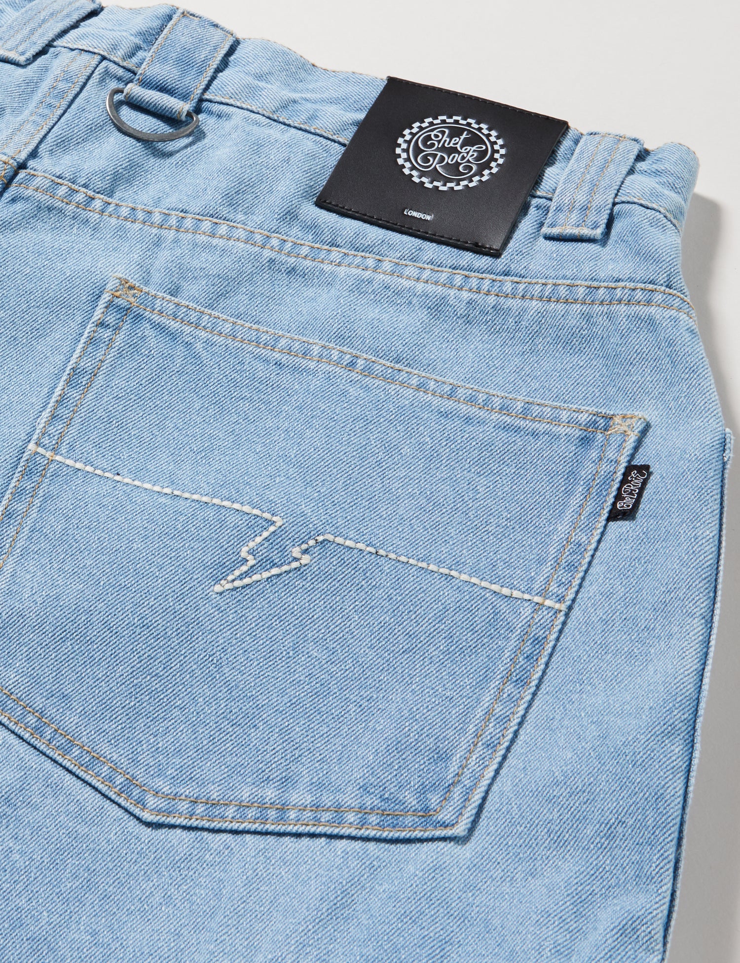 Voyager Shorts - Bleach